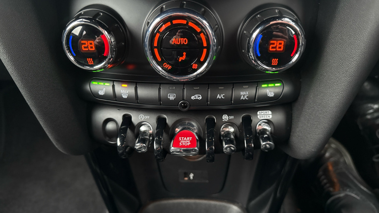 MINI Hatchback 1.5 Cooper Sport 3dr Petrol Hatchback